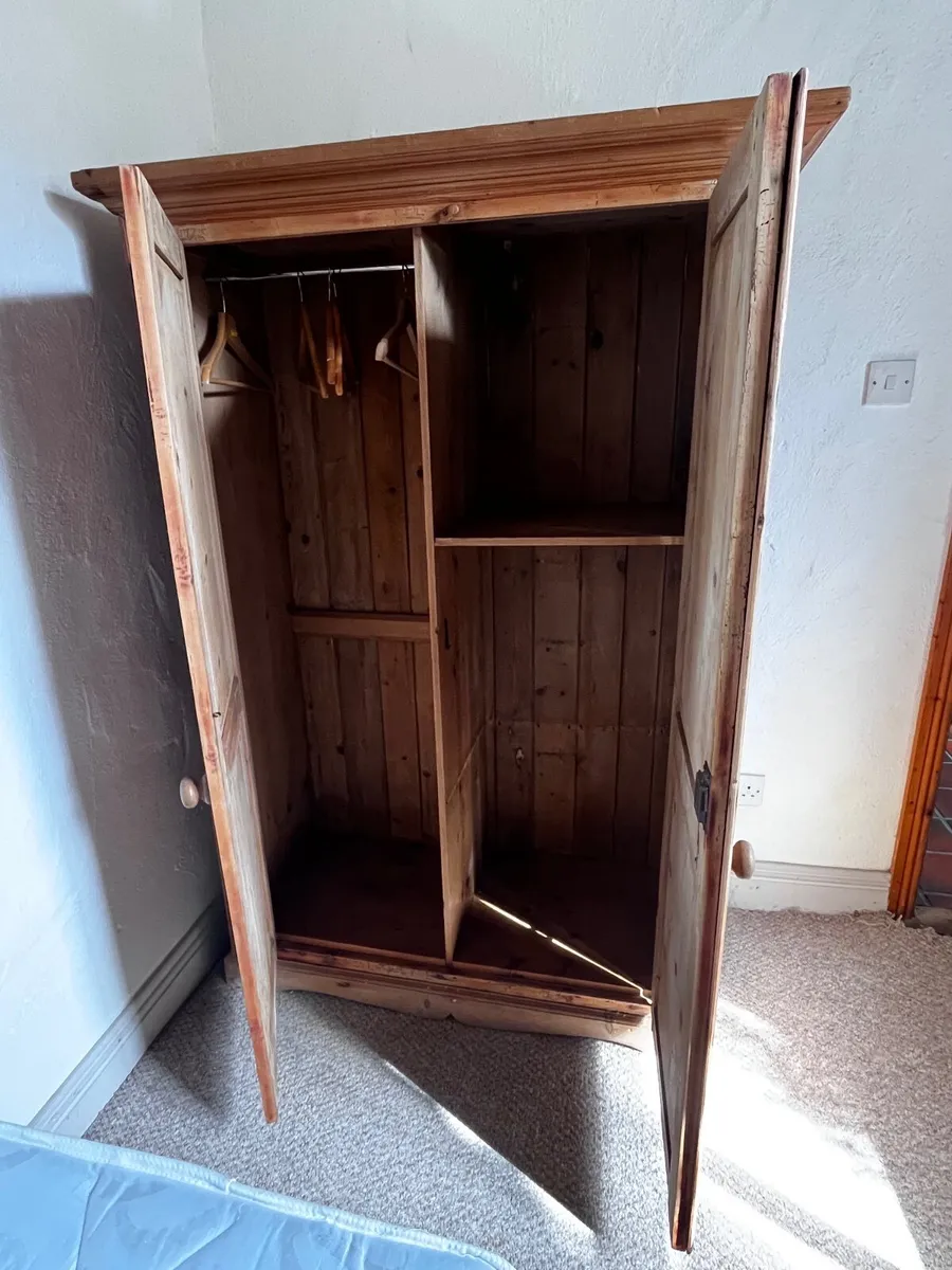 Antique pine wardrobe - Image 2