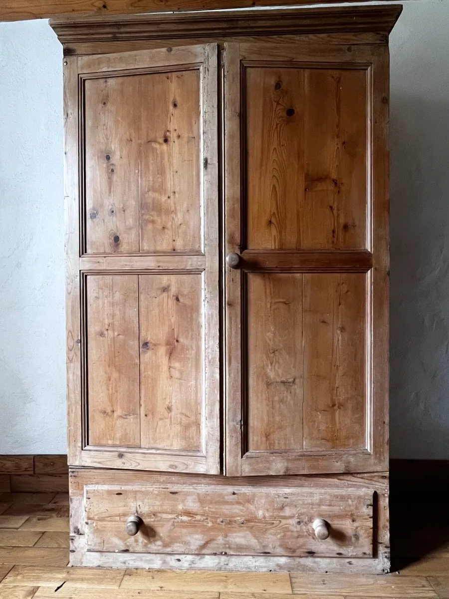 Antique pine vintage wardrobe - Image 2