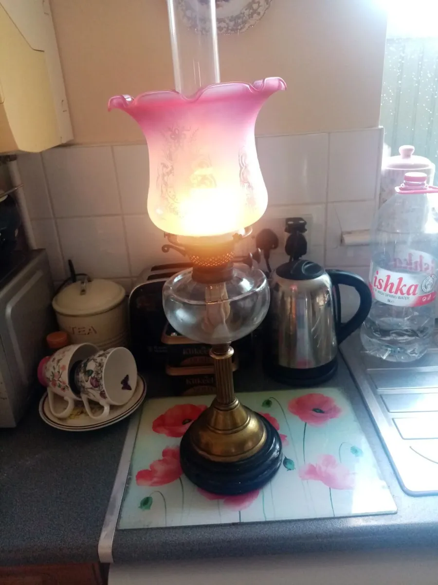 Vintage oil Lamp - Image 1