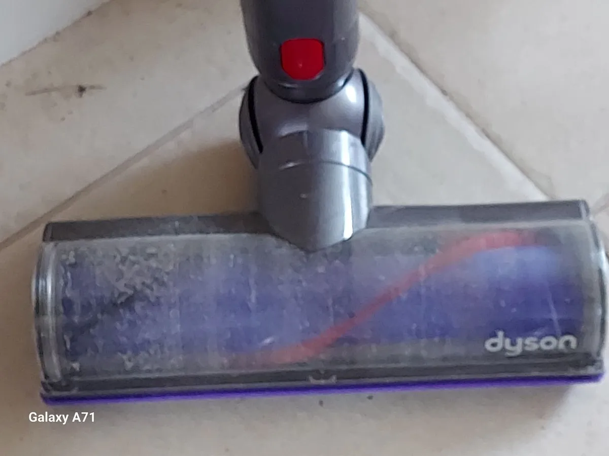 DYSON V7 Absolute Cordless Vacuum Cleaner - Image 2