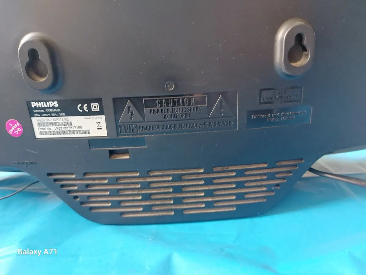 Phillips Micro Stereo  System -Radio,CD,Ipod,USB, - Image 3