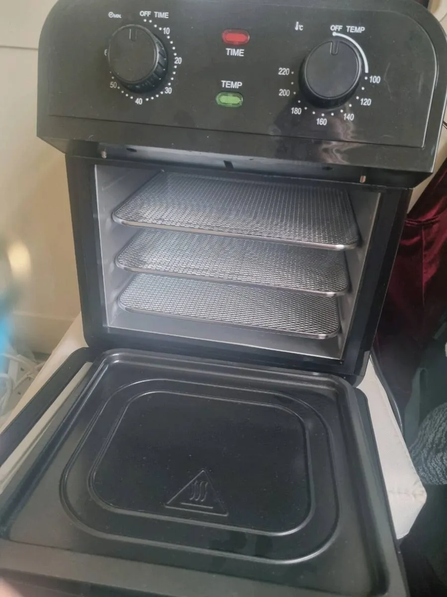 Air fryer - Image 2