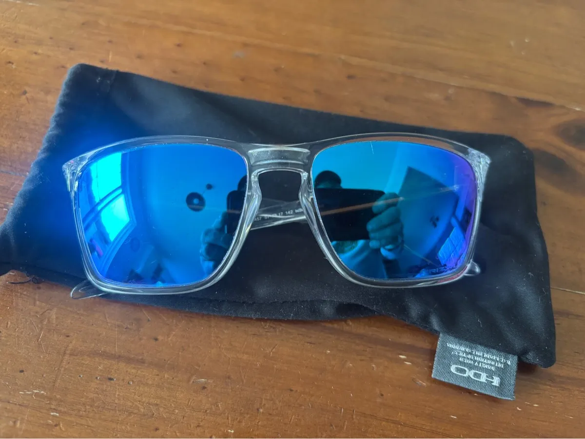Oakley Sylas Sunglasses - Image 1