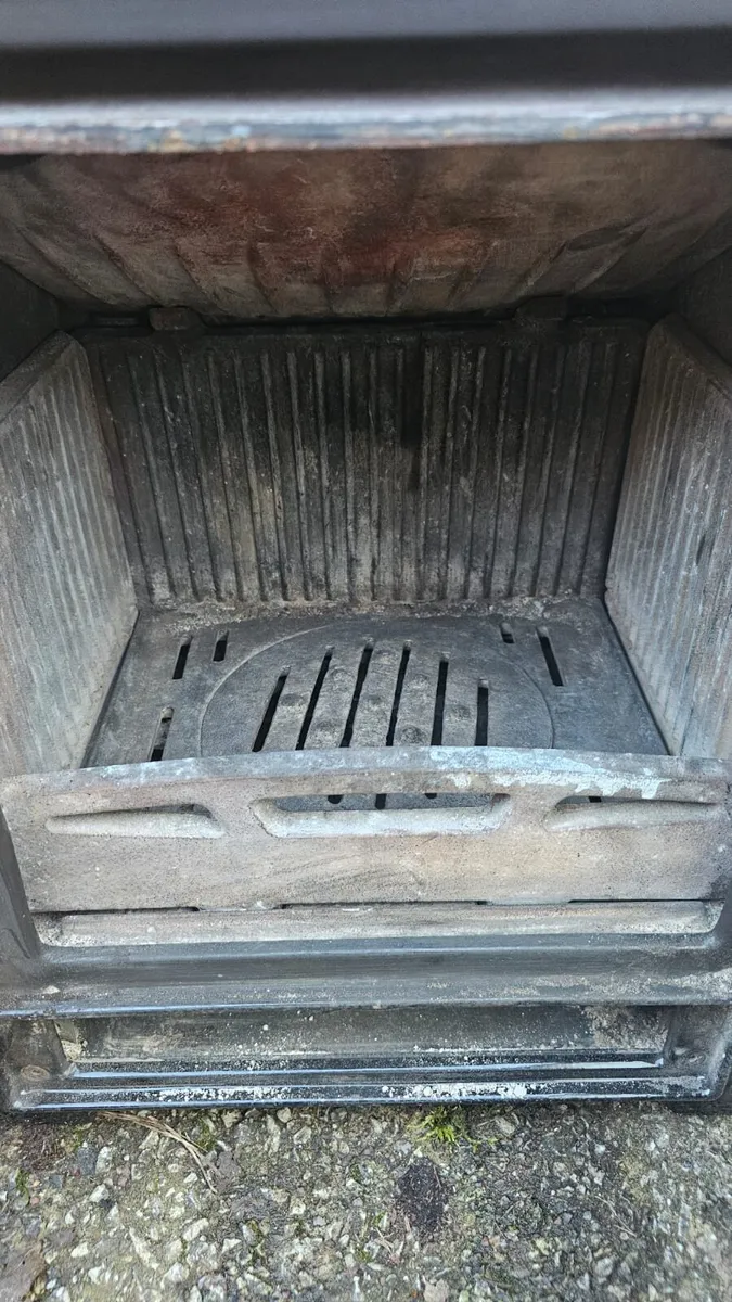 Stove - Image 2