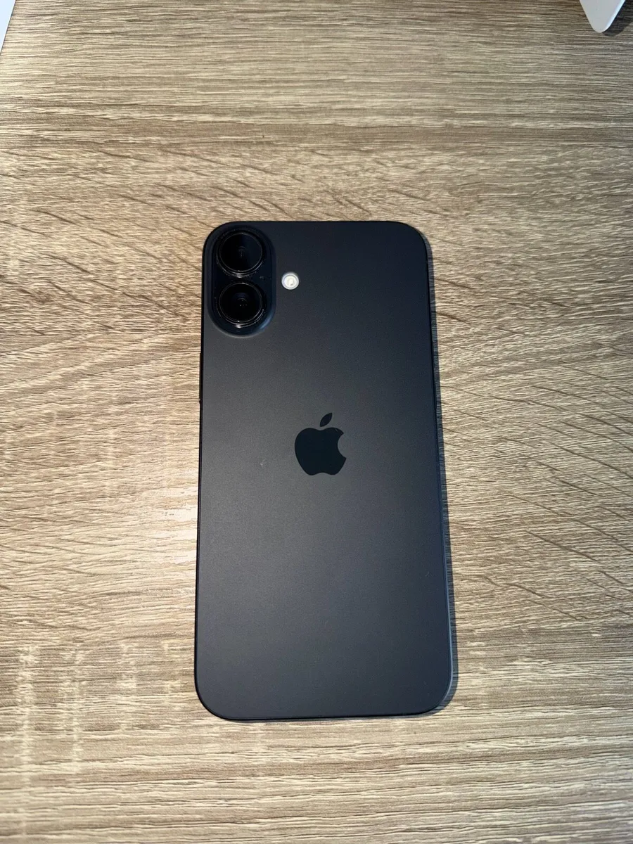 iPhone 16 Plus 128GB network unlocked - Image 3