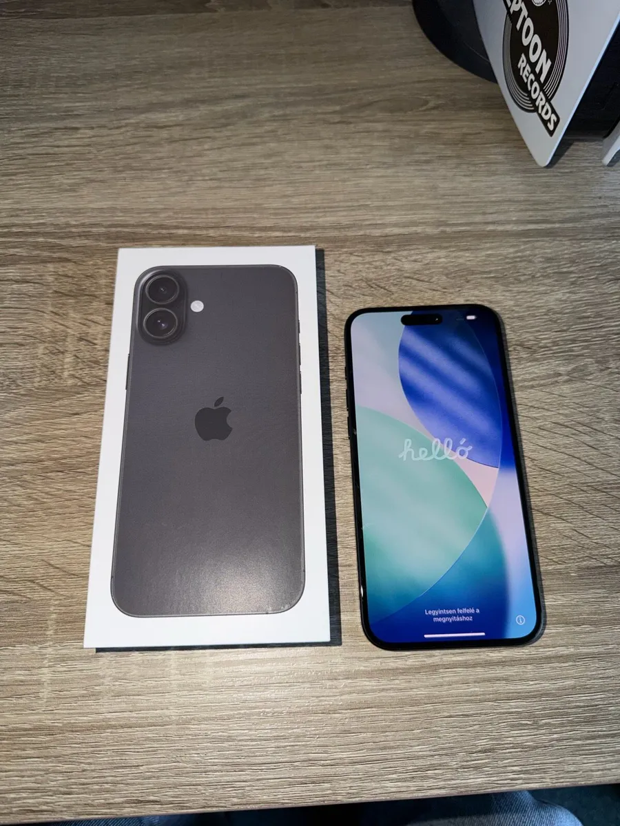 iPhone 16 Plus 128GB network unlocked - Image 1