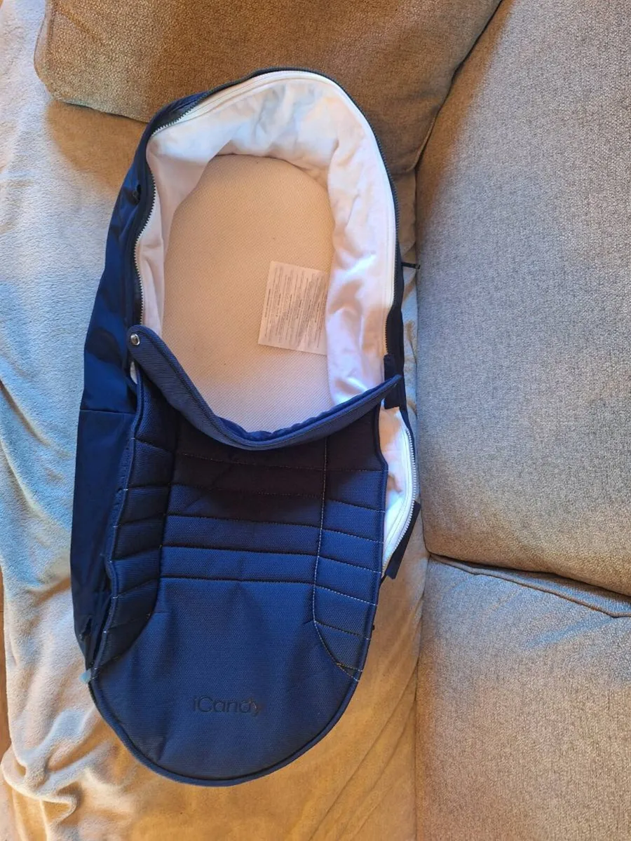Icandy peach stroller/bassinet - Image 3