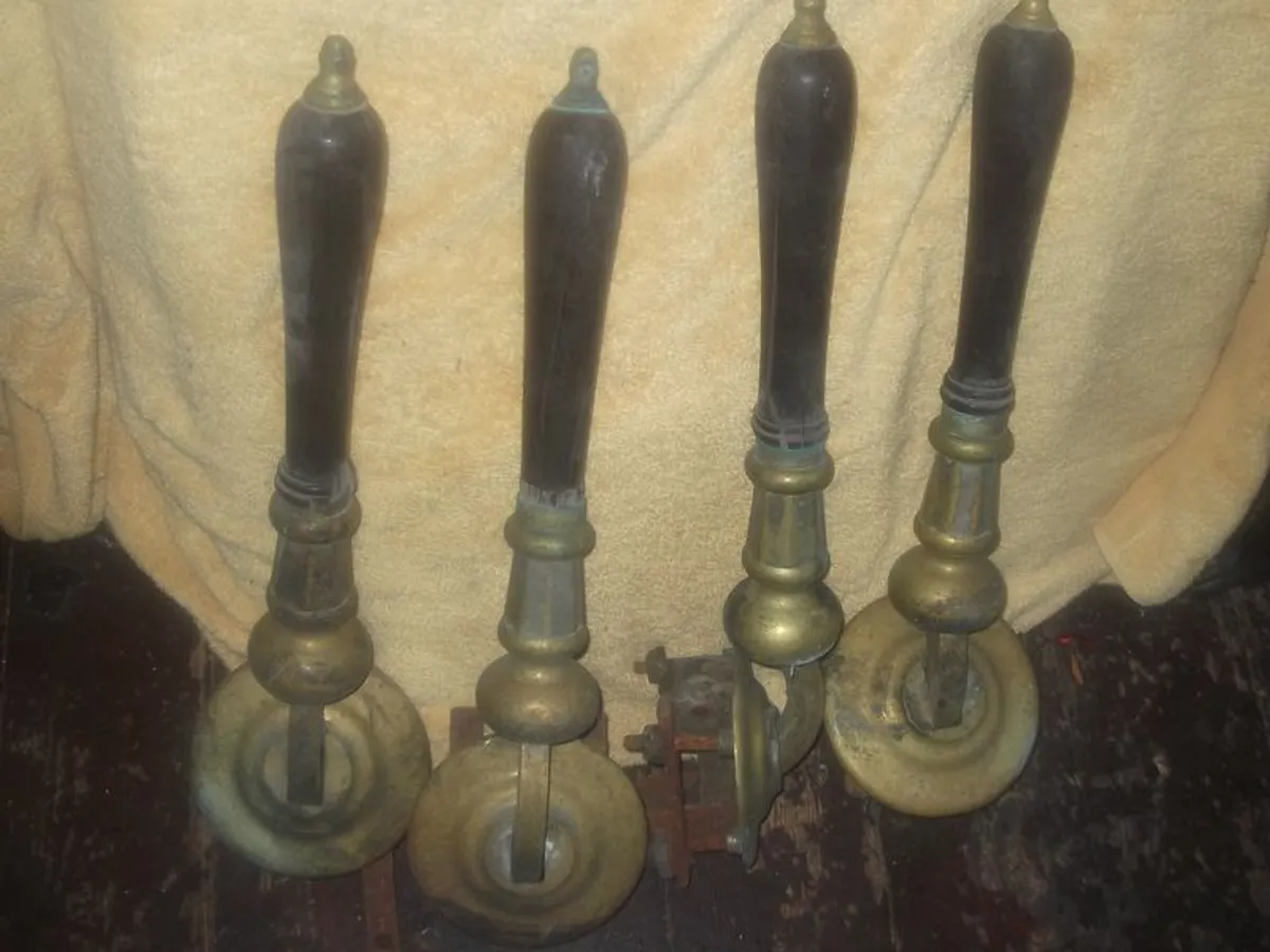 5 antique brass and wood bar pump - Image 3