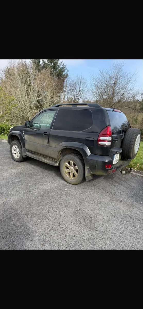 07 Toyota Landcruiser - Image 2