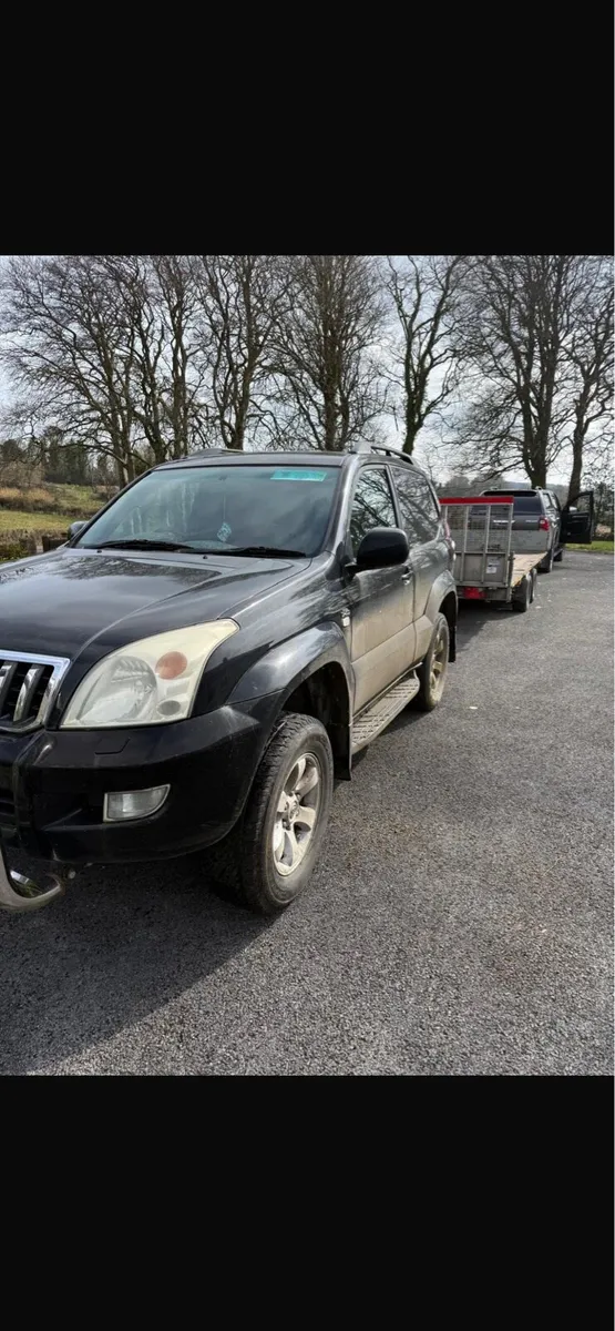 07 Toyota Landcruiser - Image 3