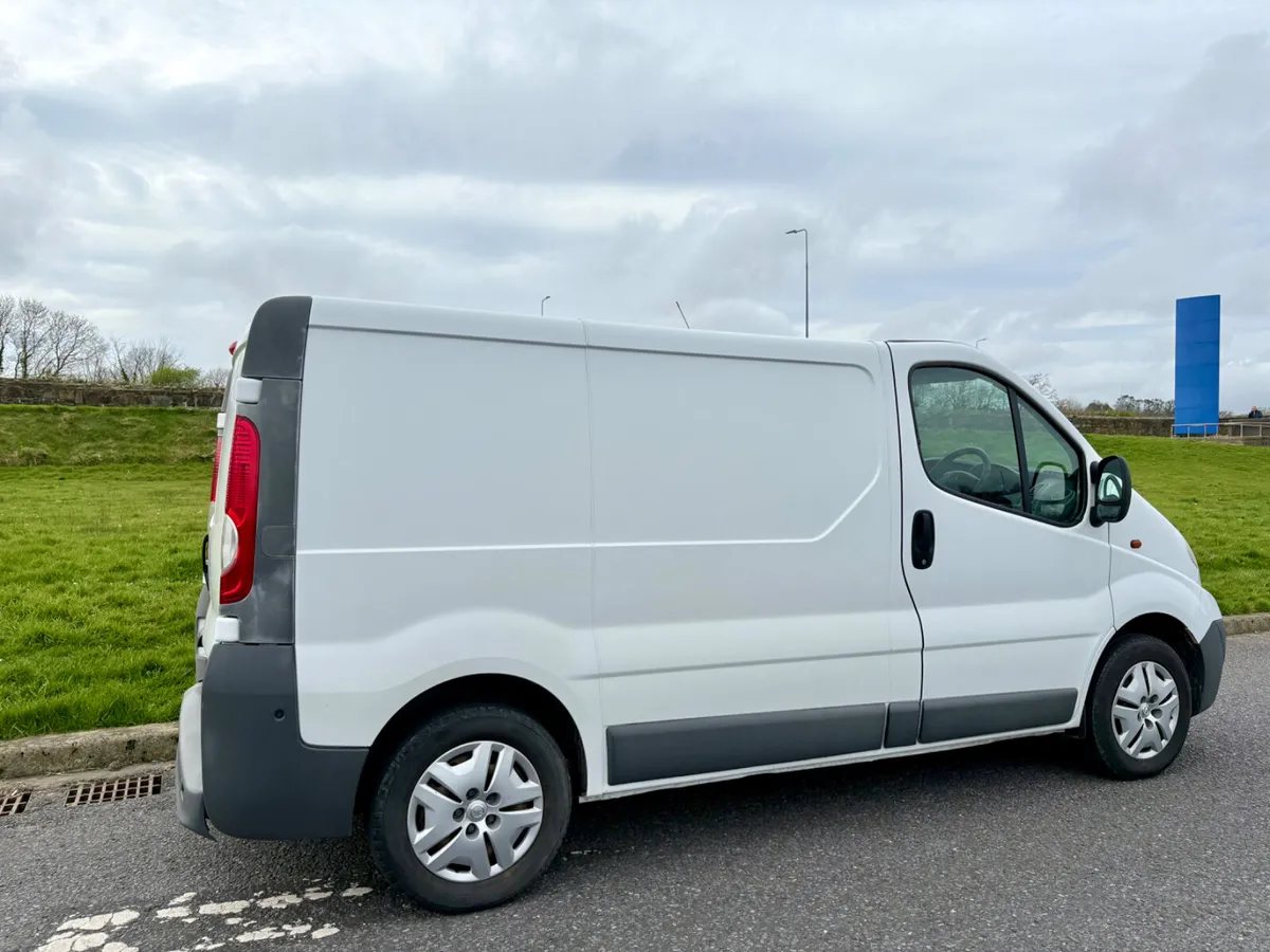 2012 Opel Vivaro  2.0  CDTI - Image 4