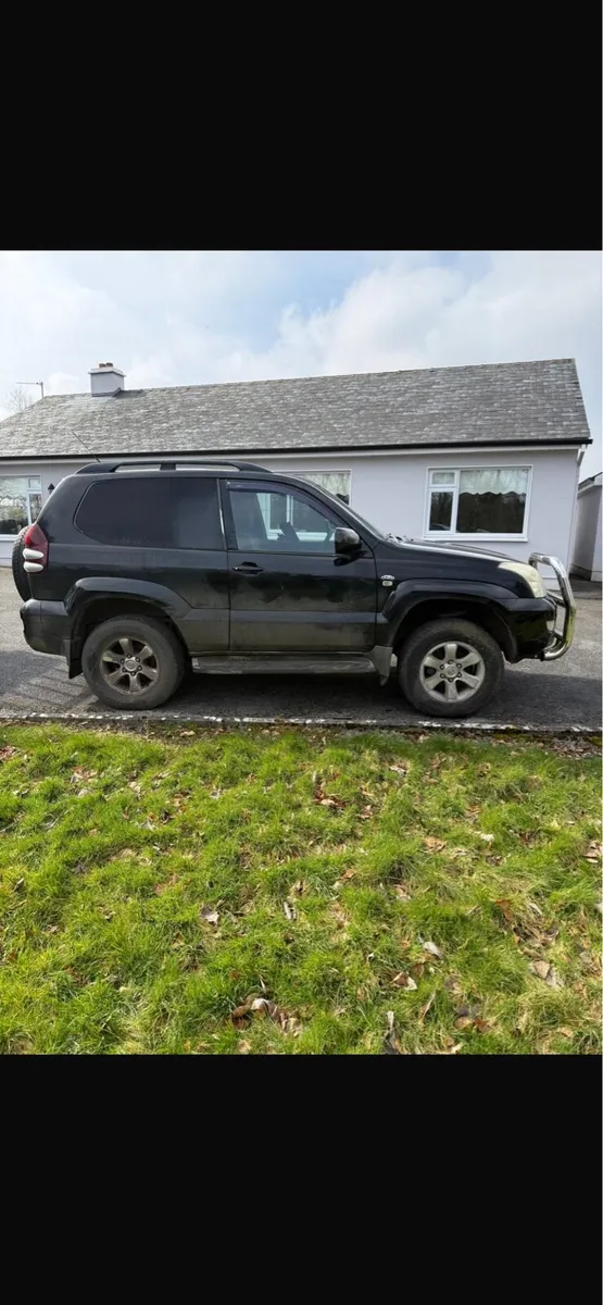 07 Toyota Landcruiser - Image 1