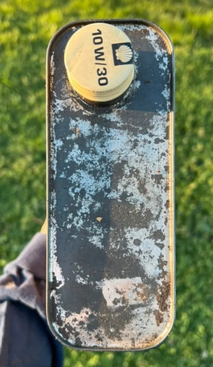 Shell oil can - Image 3