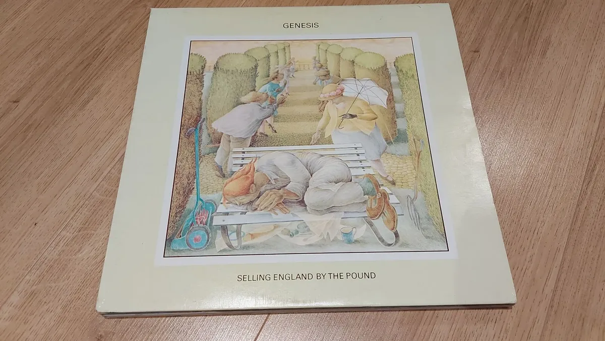 GENESIS - SELLING ENGLAND BY THE POUND - VINYL LP