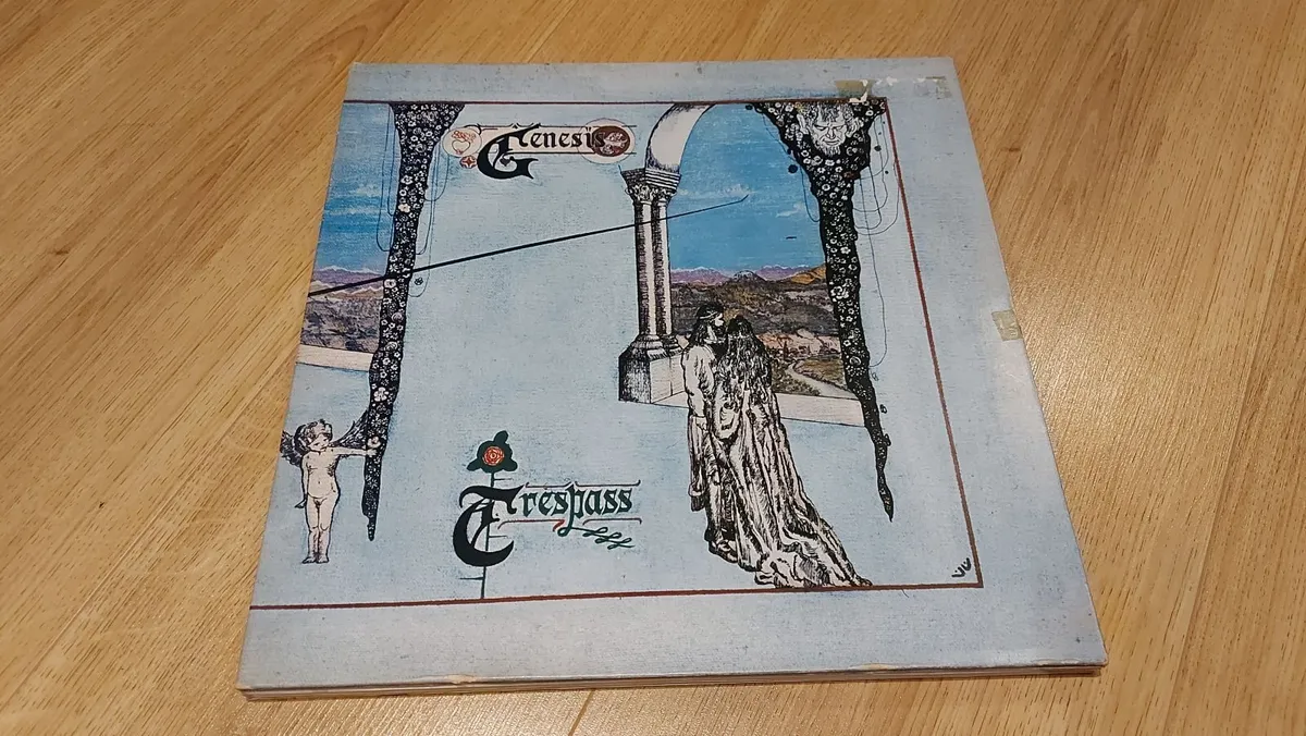 GENESIS - TRESPASS - VINYL RECORD