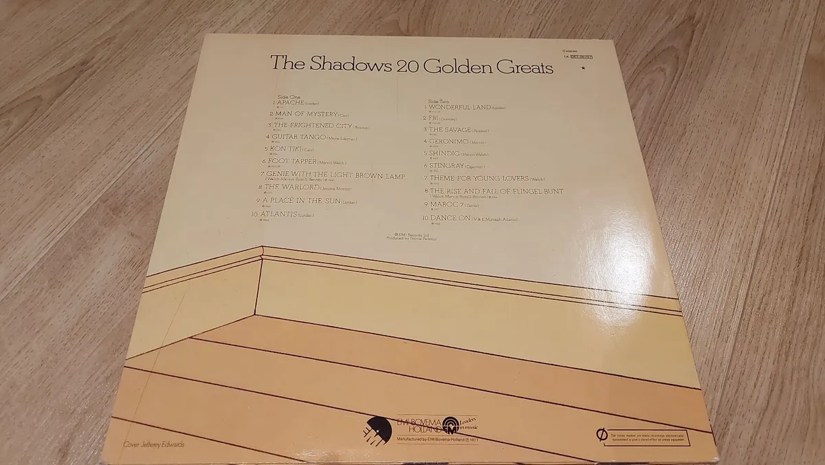 THE SHADOWS - 20 GOLDEN GREATS - VINYL RECORD - Image 2