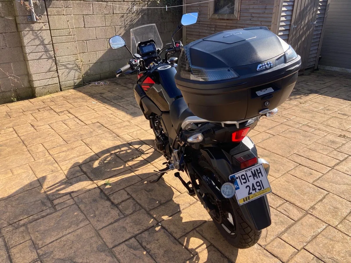 Suzuki V-strom  motor bike - Image 2