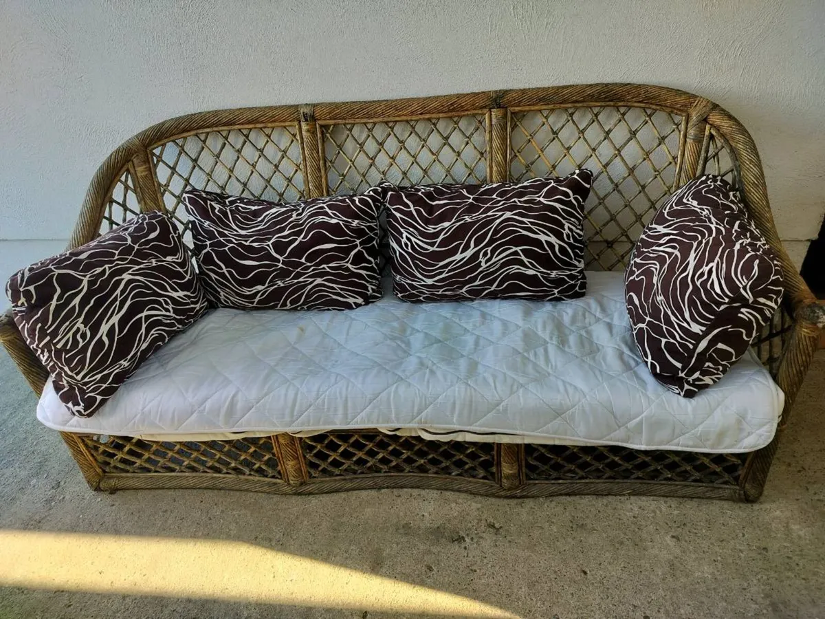 Rattan bench - Image 1