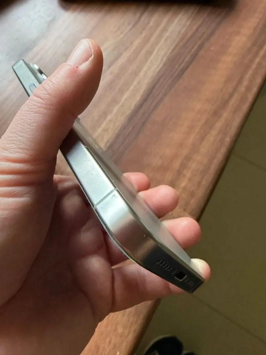 Unlocked iPhone 15pro 128gb - Image 3