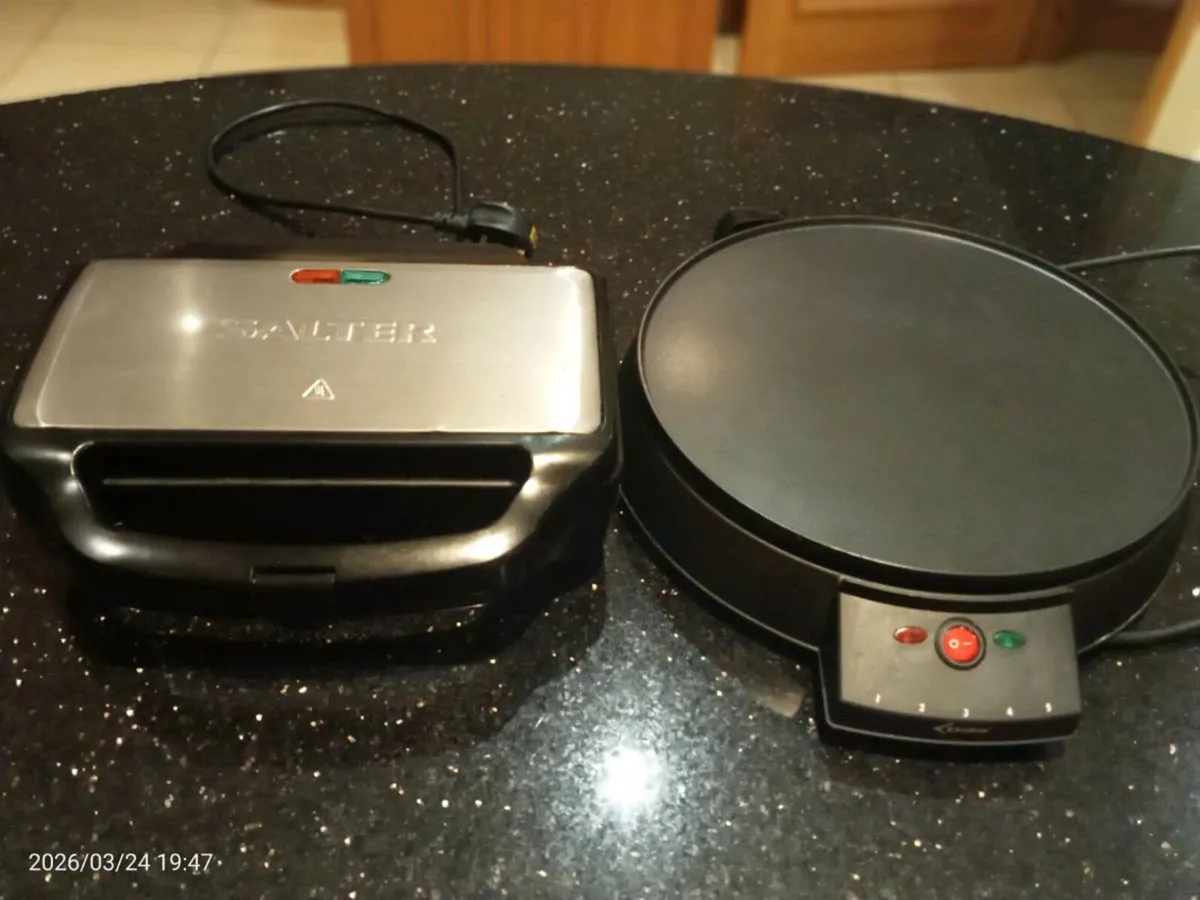 Pancake and crepe maker + sandwich grill - Image 1