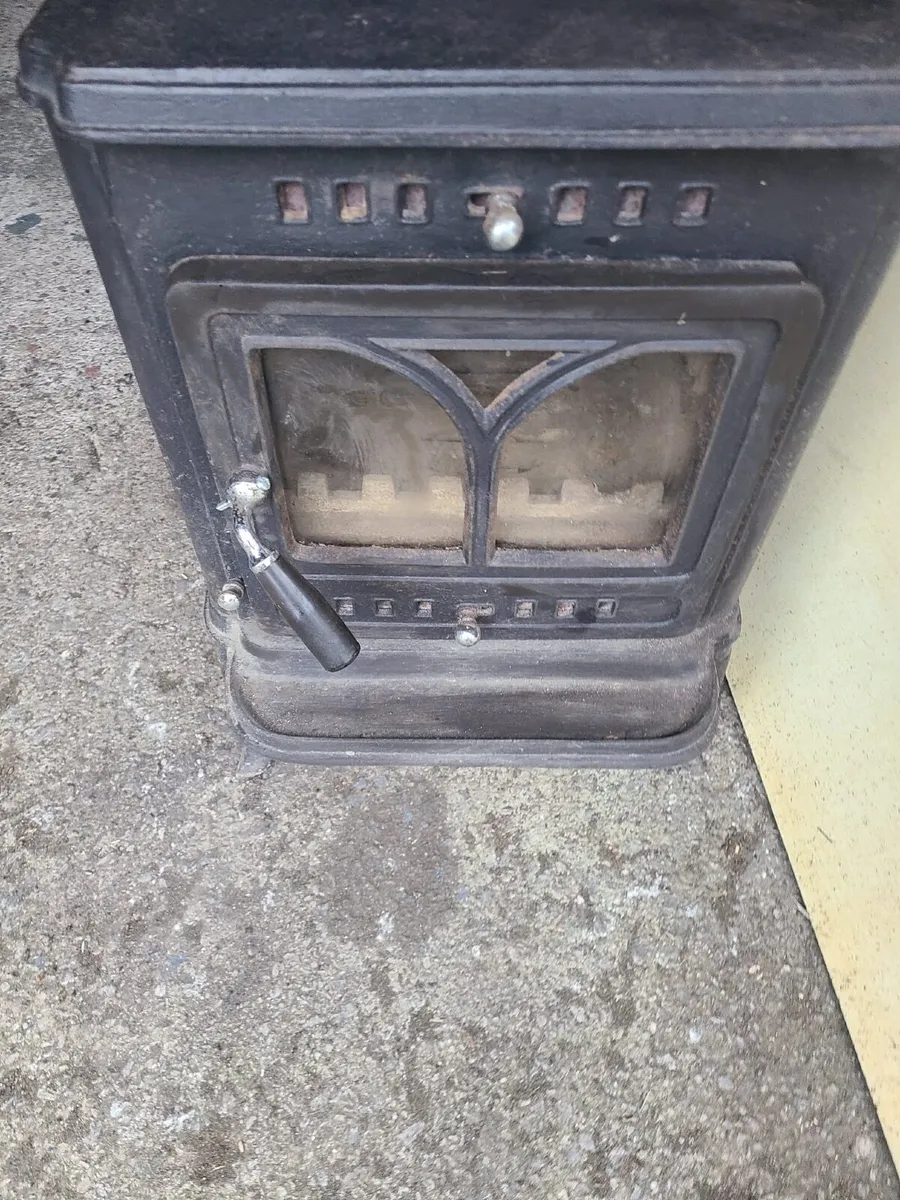 Stove - Image 1