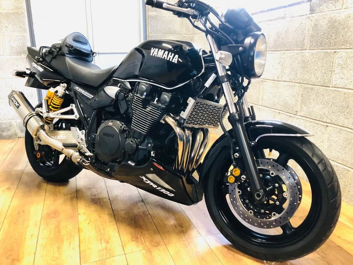 YAMAHA XJR1300 2015 - Image 2