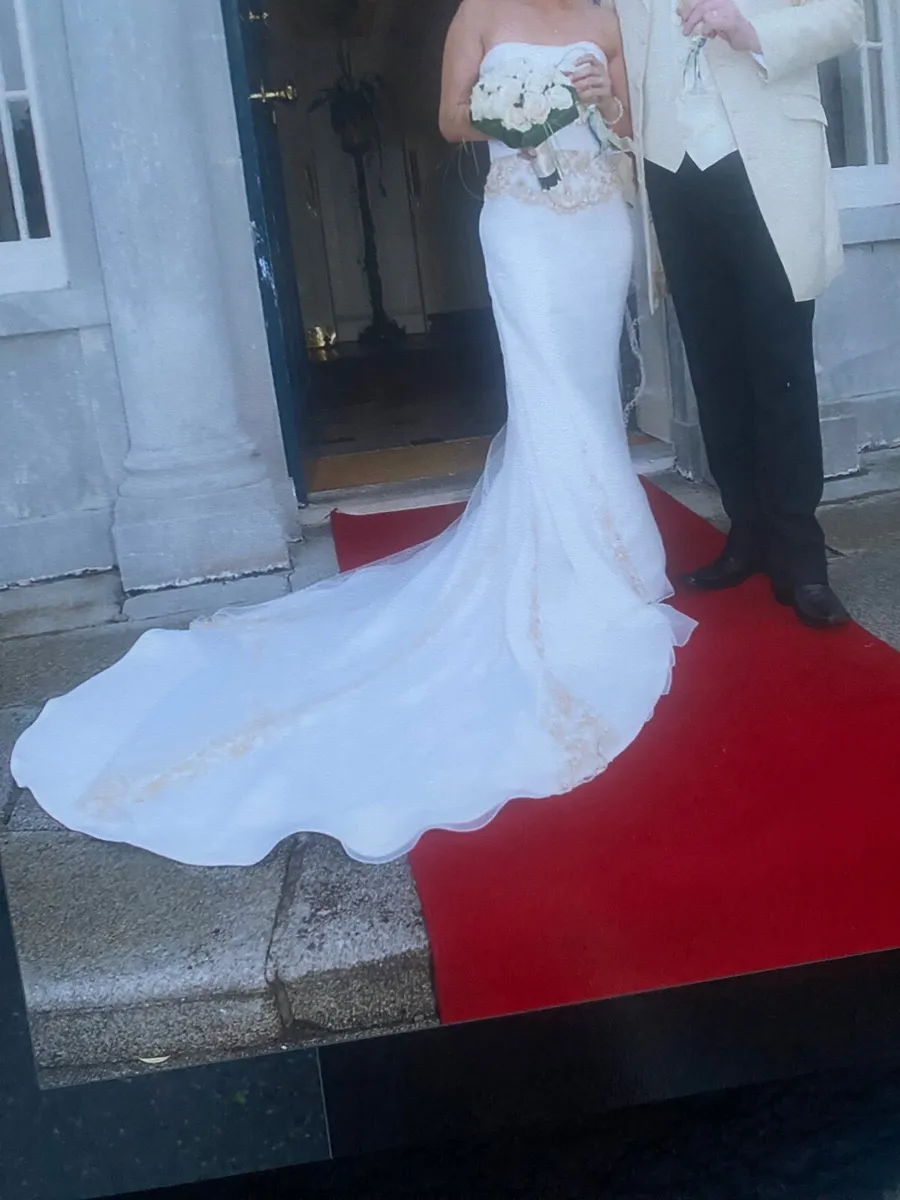 Wedding dress - Image 4