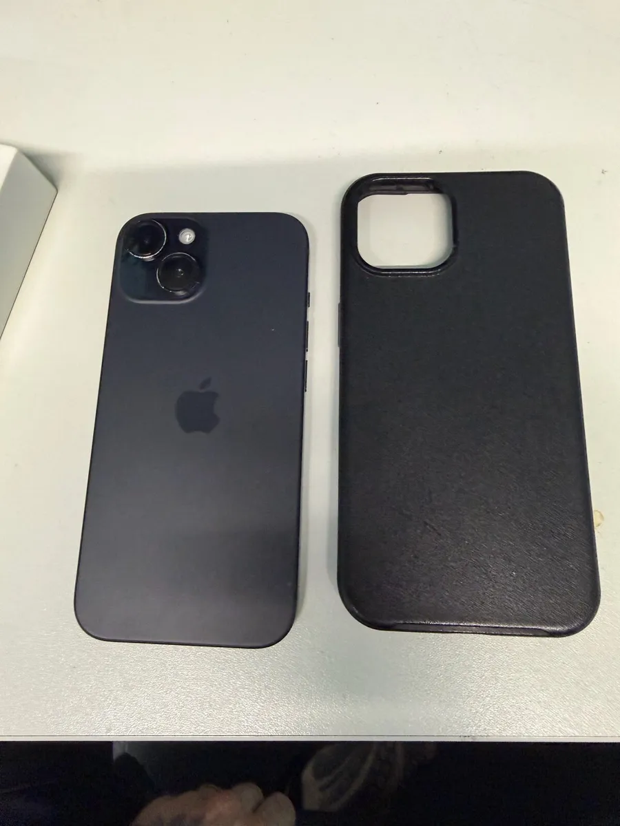IPhone 15   “128gb - Image 3