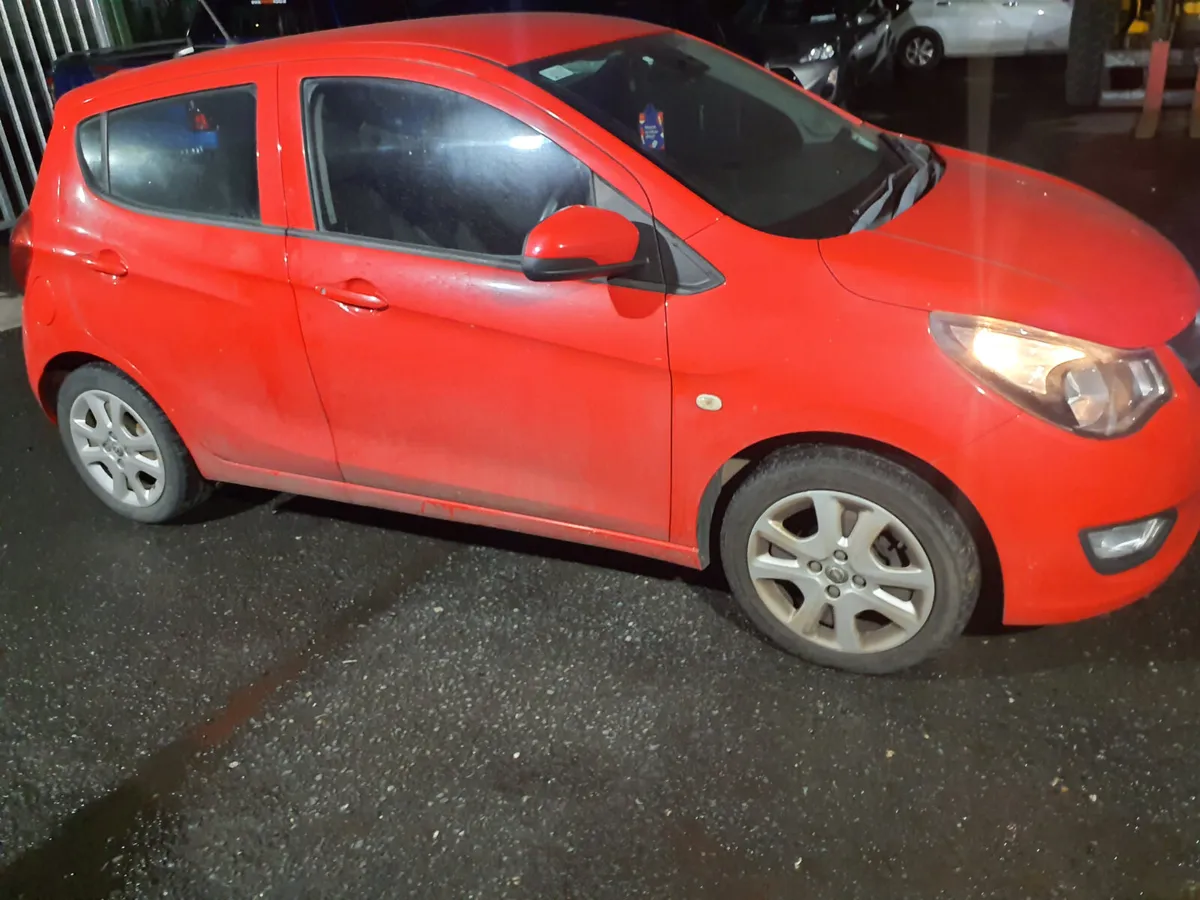 Opel Karl 2016 rear damage Driving - Image 2