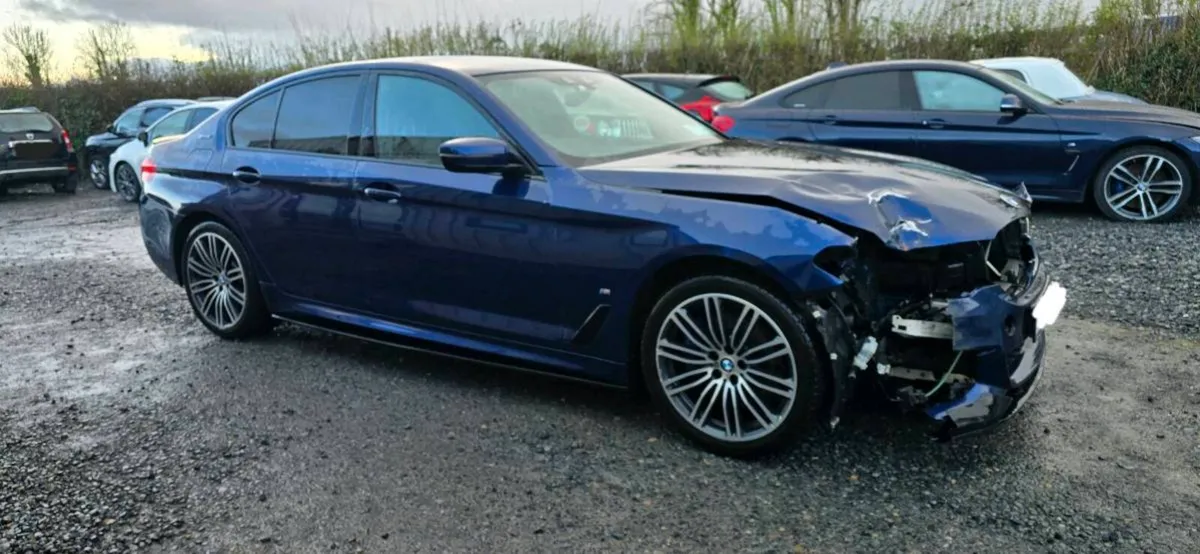 182 BMW 530E M-SPORT - Image 3