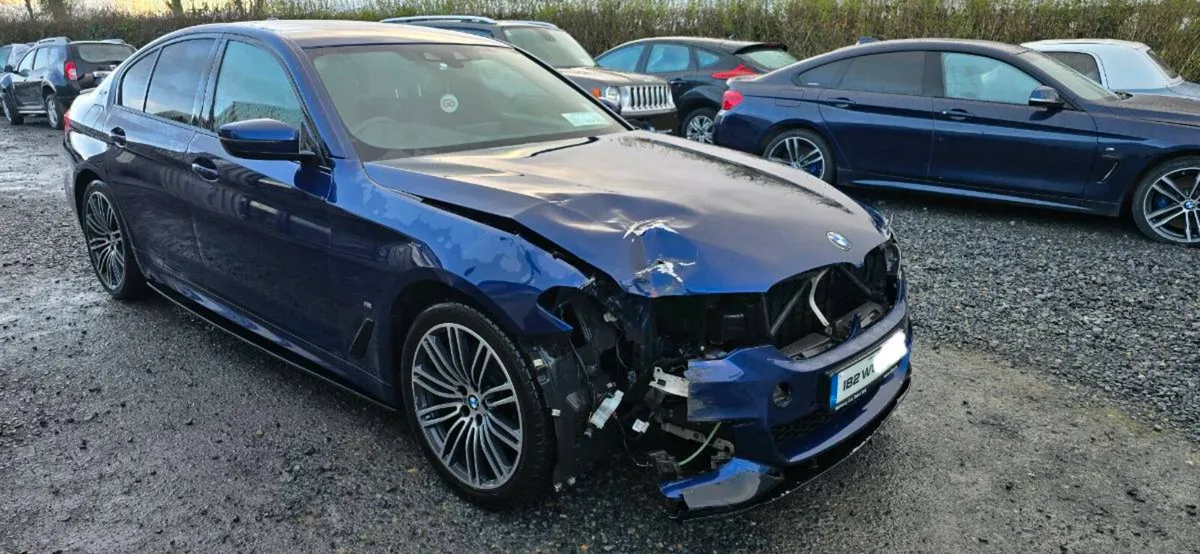 182 BMW 530E M-SPORT - Image 4