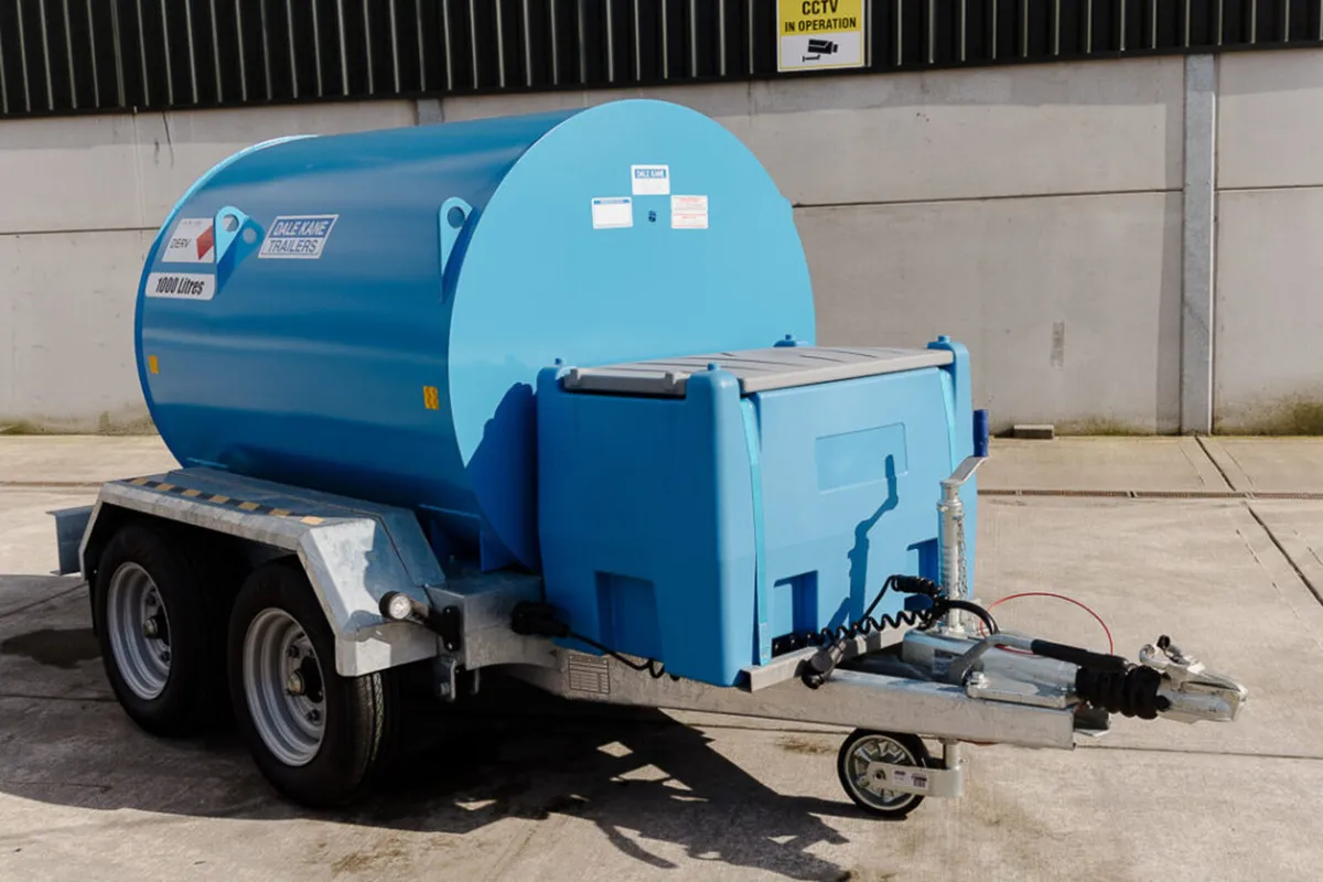 DALE KANE FUEL BOWSERS - Image 1