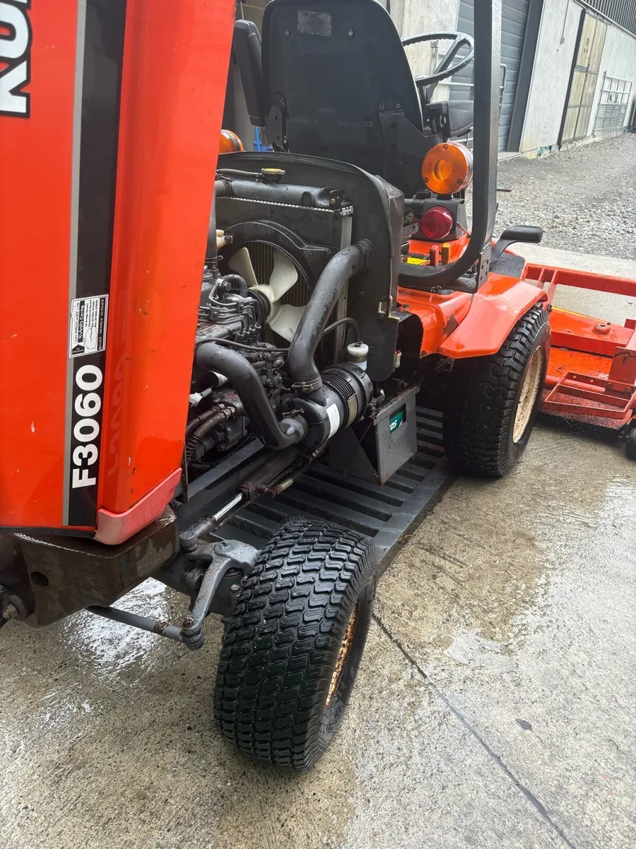 Kubota F3060 - Image 4