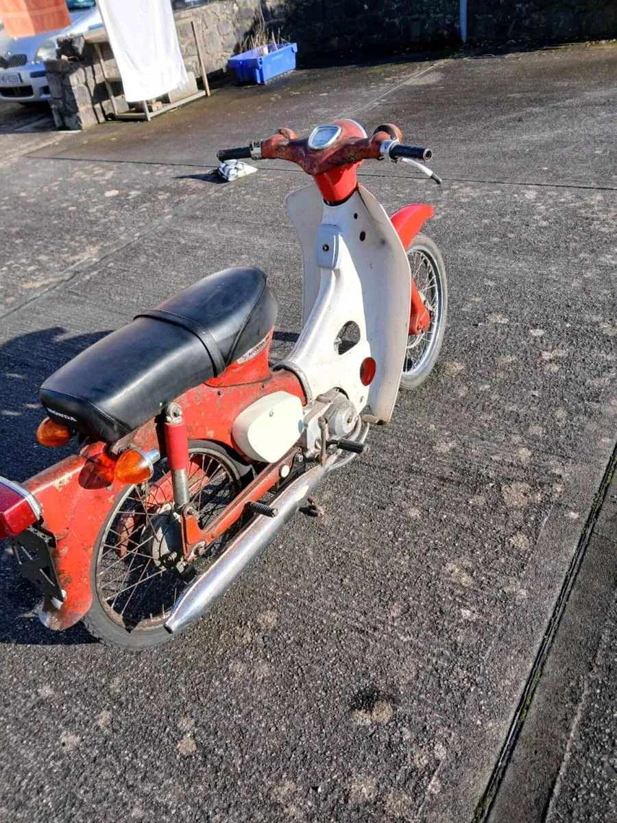 Honda C50 - Image 2