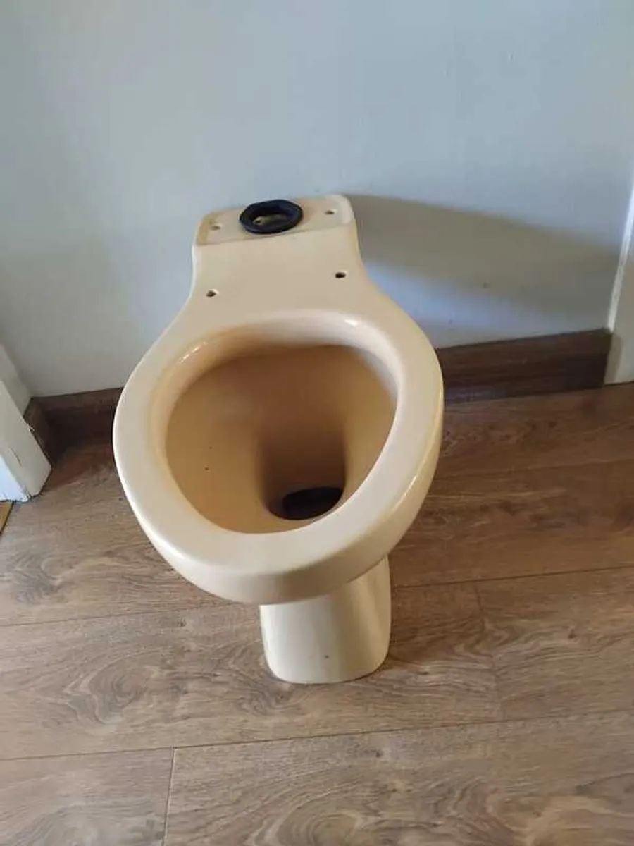 Bathroom fittings - Image 3