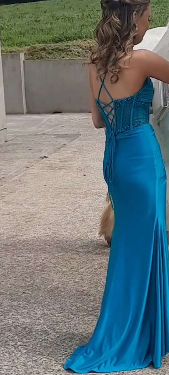 Debs Dress - Image 3