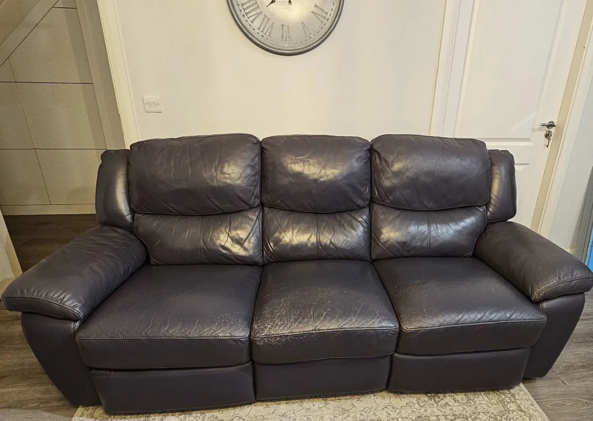3 seater electric recliner sofa - Image 3