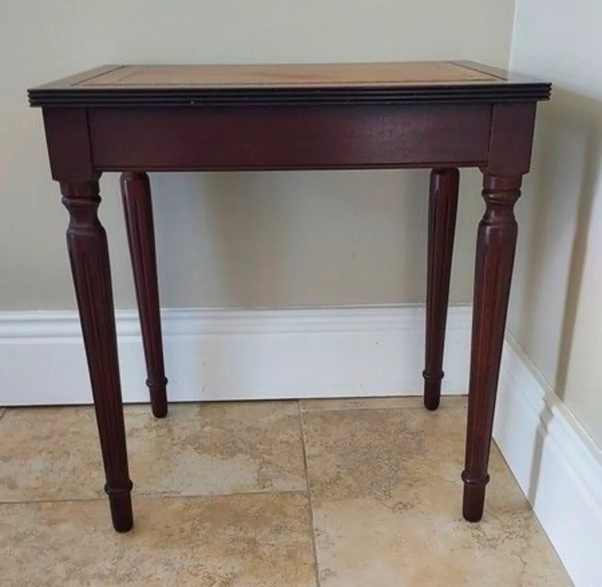 Nest of 3 tables - Image 4