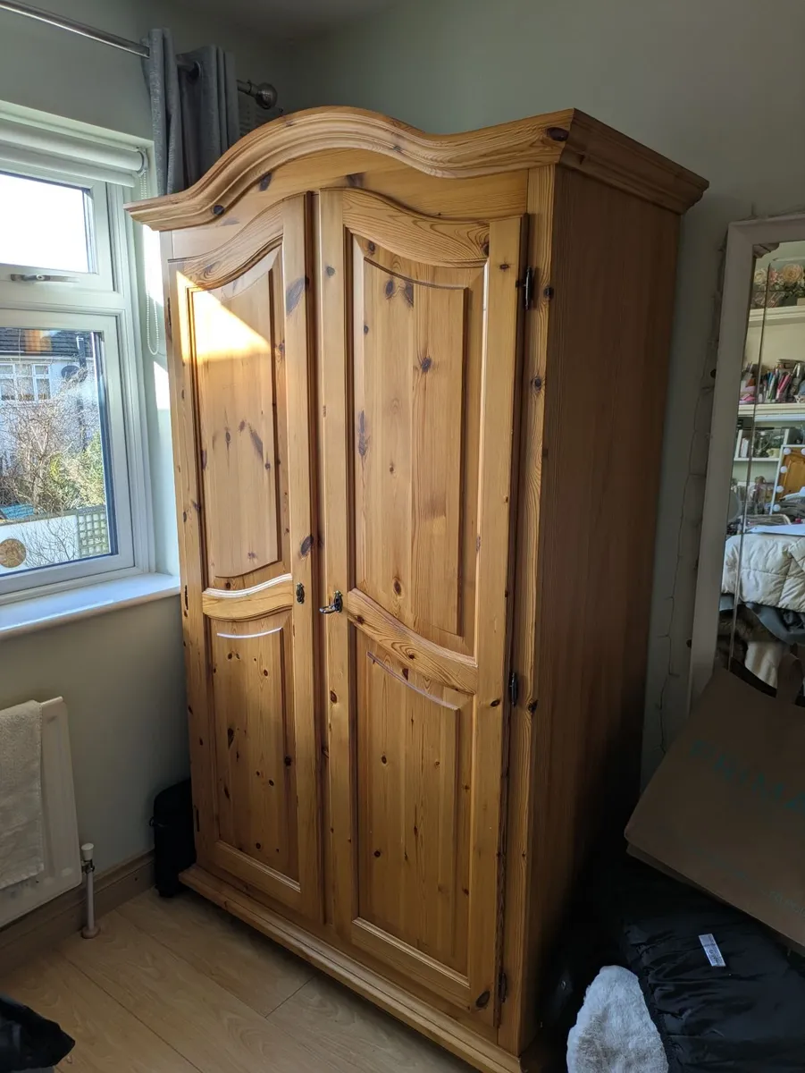 Bedroom Wardrobe - Image 1