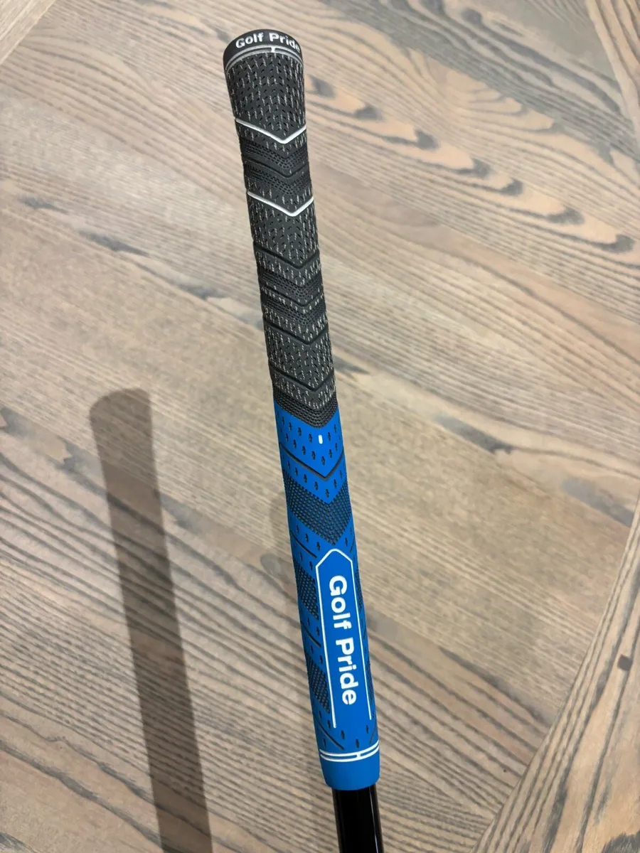 Titleist TSR3 hybrid 19 degree stiff shaft - Image 4