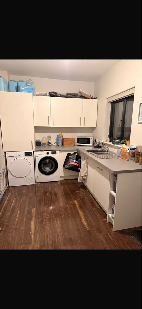 Kitchen units, extractor fan, hob, sinks for sale - Image 2