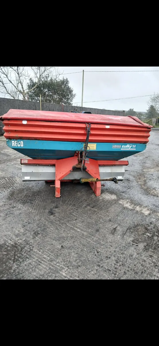 2ton sulky spreader - Image 1