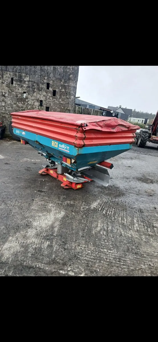2ton sulky spreader - Image 4