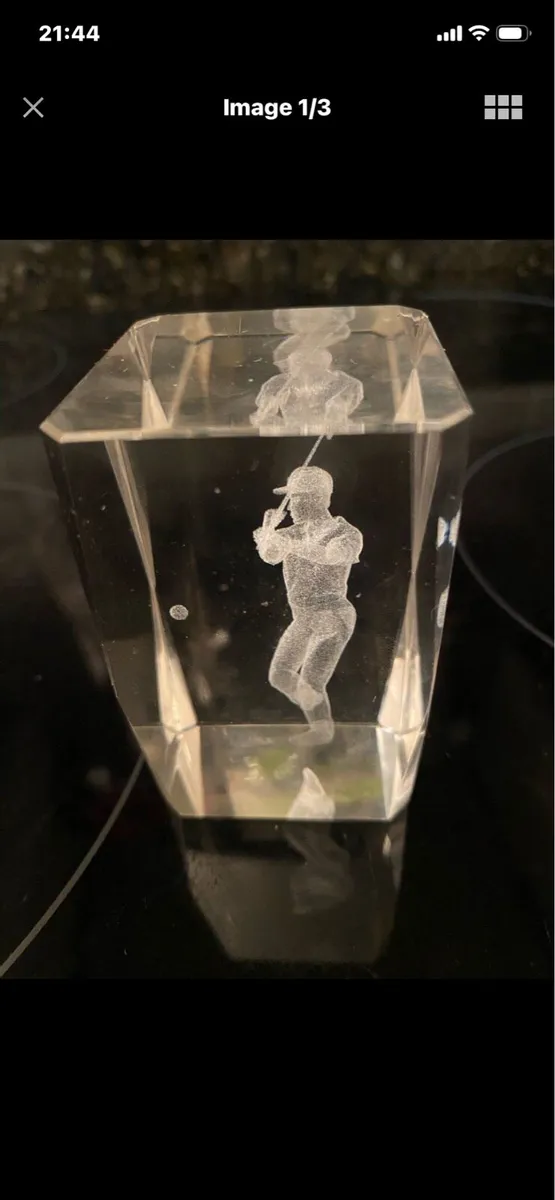 3D Engraved Golfer Display - Image 1