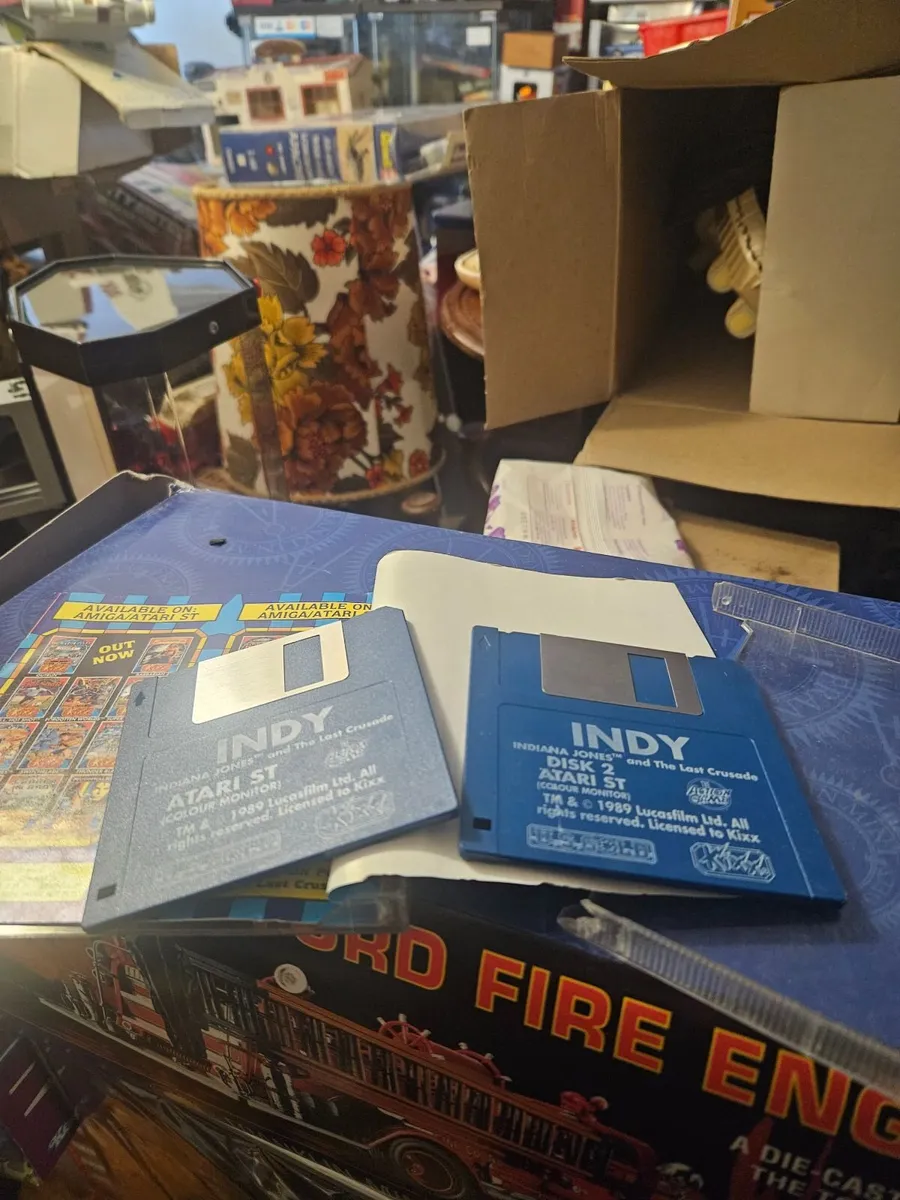 Vintage Atari St Indiana Jones Game - Image 1