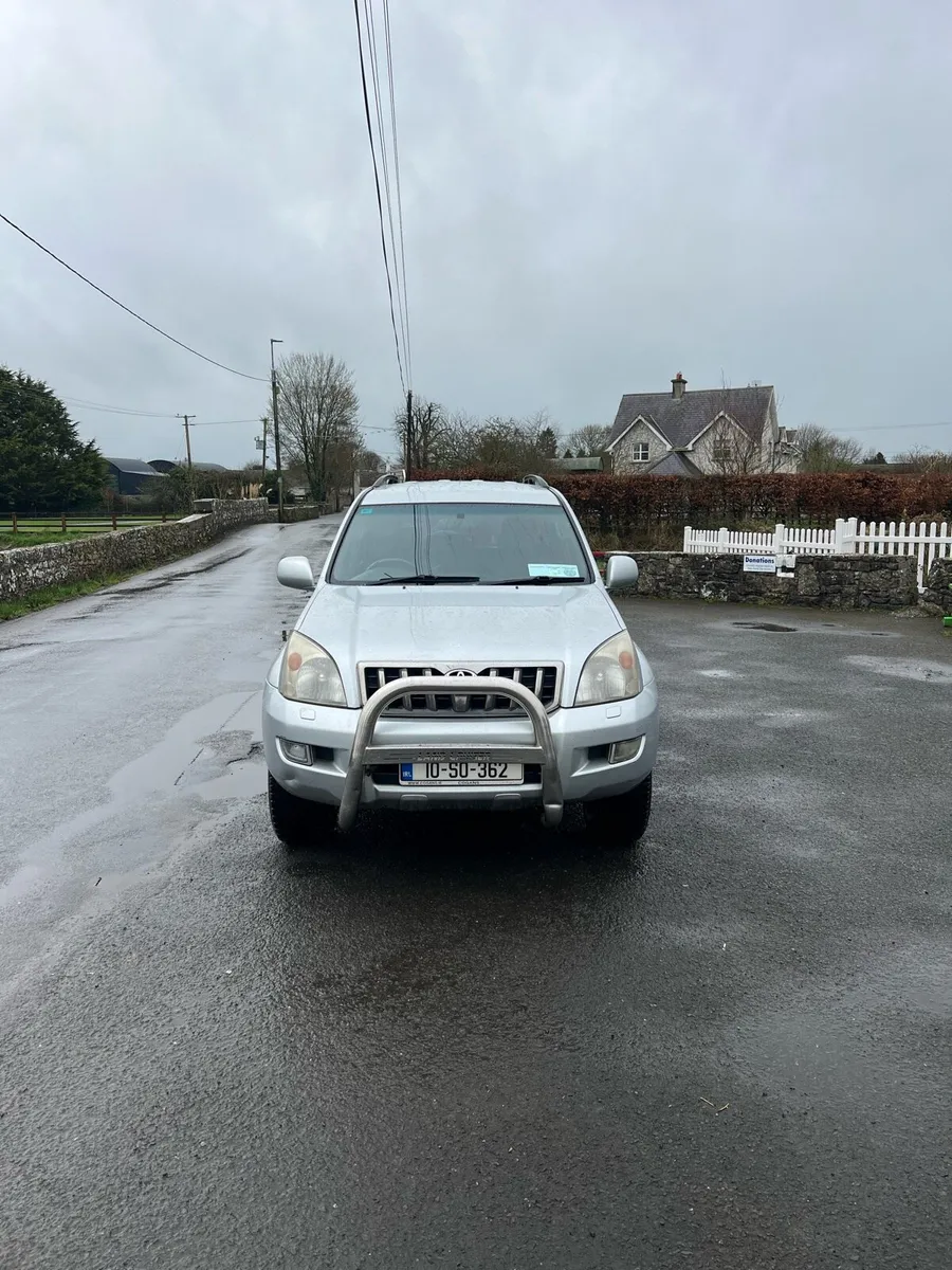 2010 TOYOTA LANDCRUISER - Image 2