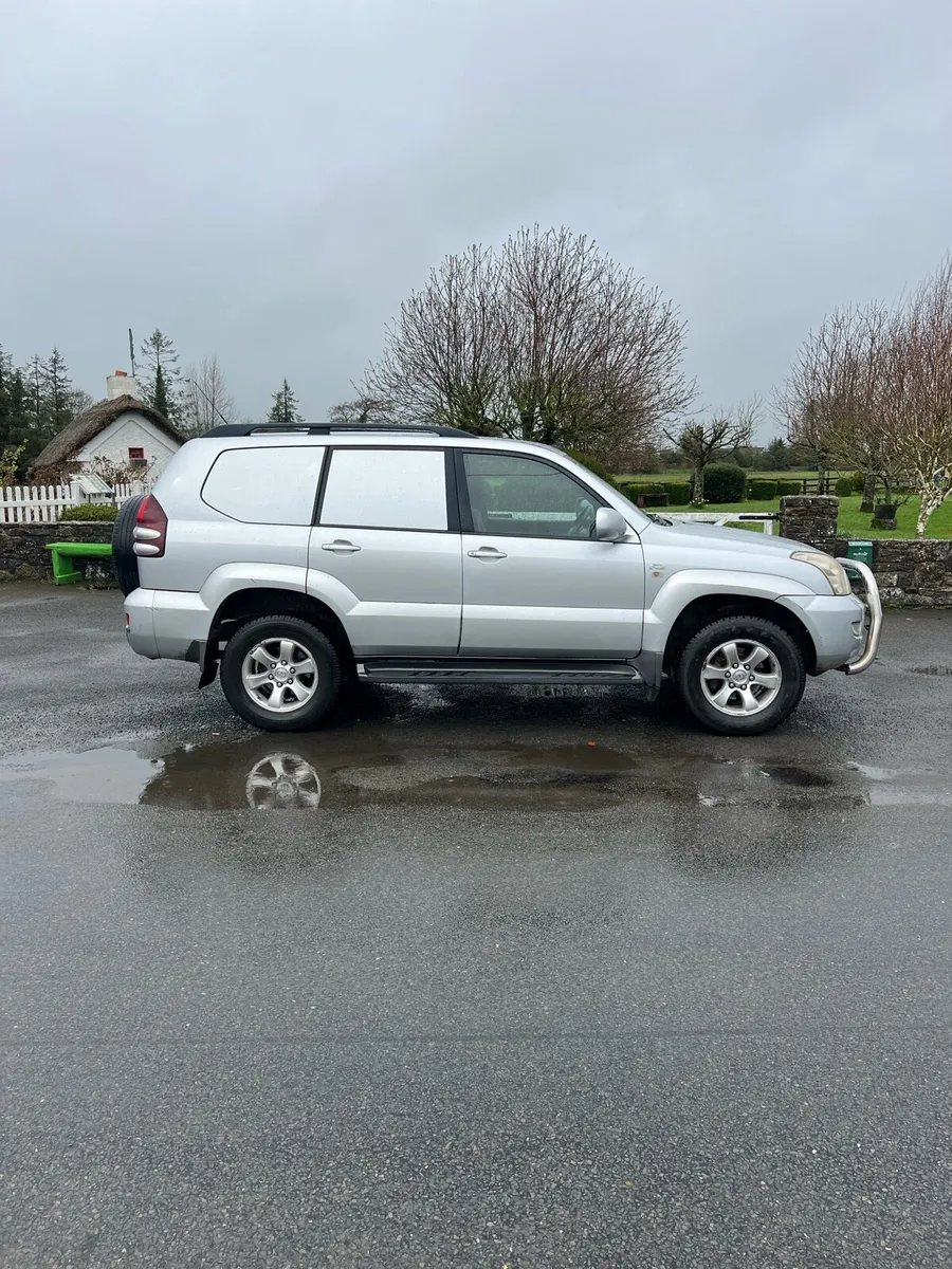 2010 TOYOTA LANDCRUISER - Image 4