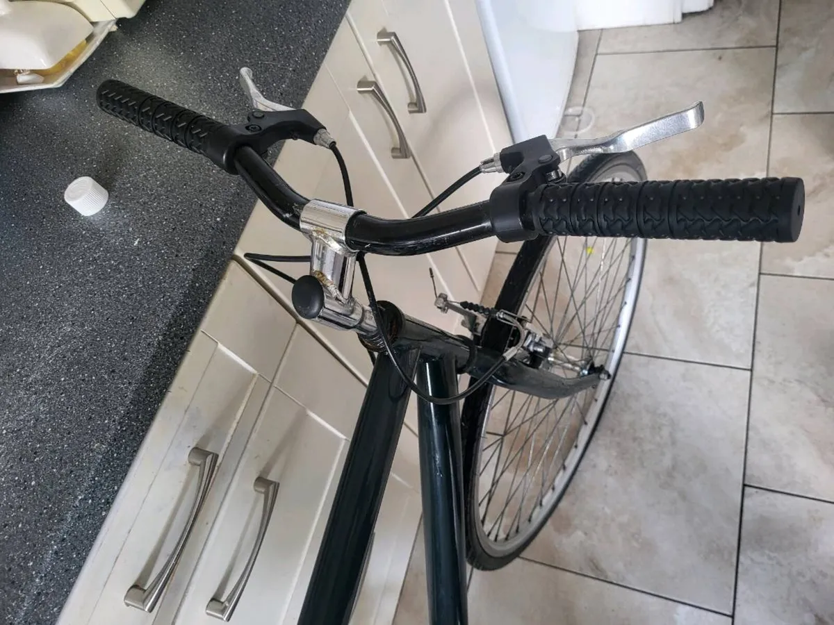 Mens fixi bike - Image 3