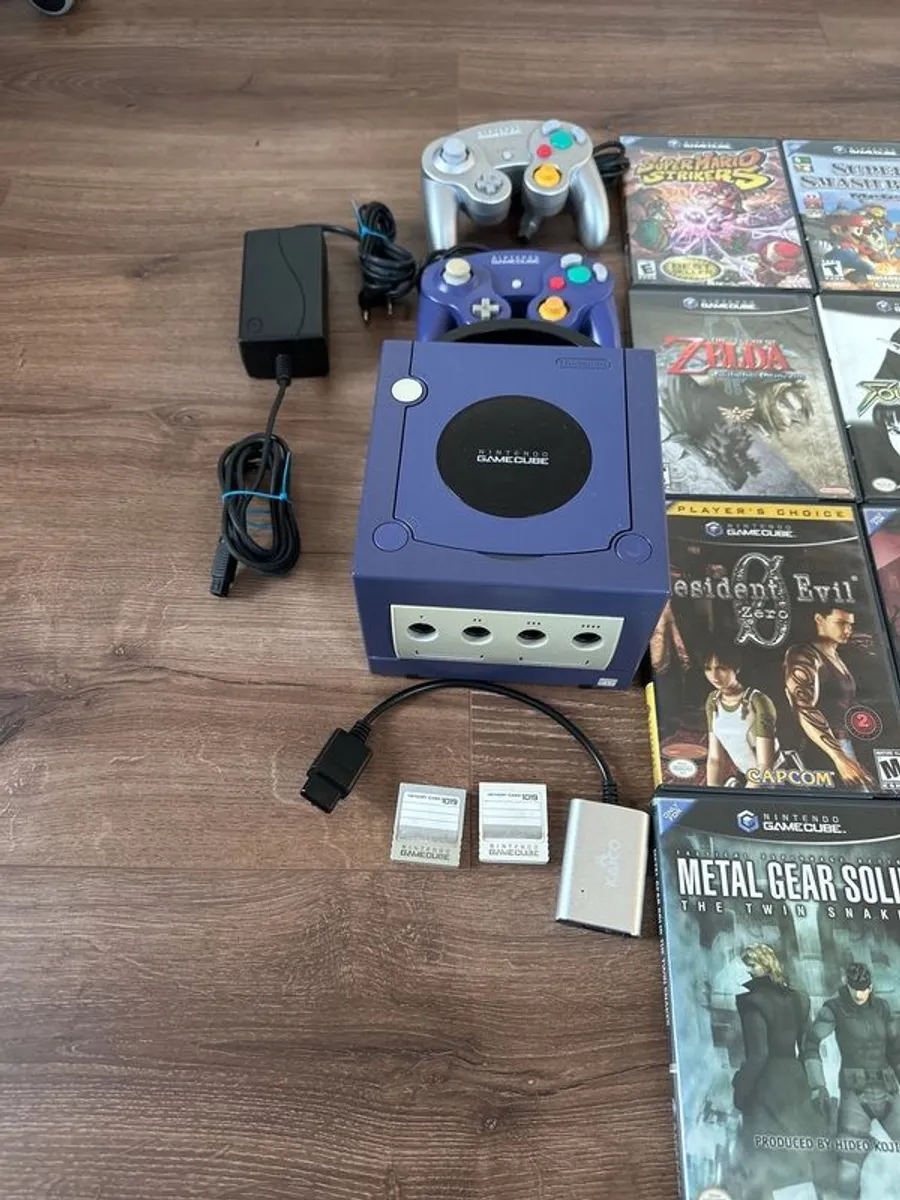 Nintendo GameCube (19 Games + 2 controllers + 2 memory cards) - Image 2