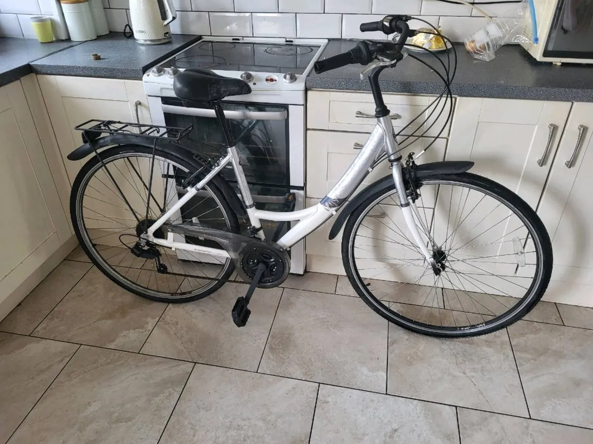 Ladies bike - Image 4